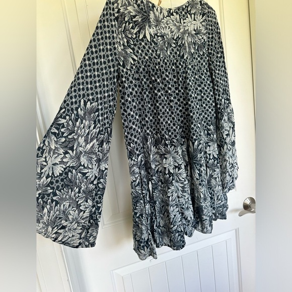Free People Flowy Boho Mini Dress-Size XS - Picture 13 of 13